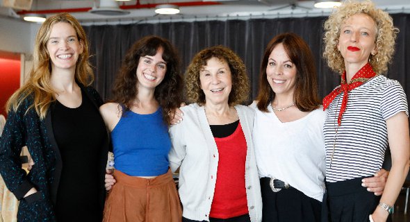 Director Margot Bordelon, Arielle Goldman, Rhea Perlman, Leslie Rodriguez Kritzer, and playwright Zarina Shea. Photo by Chasi Annexy.