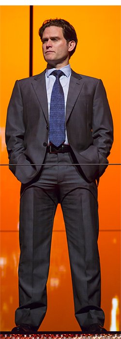 Steven Pasquale in JUNK. Photo by T. Charles Erickson