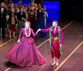 Marin Mazzie and Daniel Dae Kim curtain call in THE KING AND I.